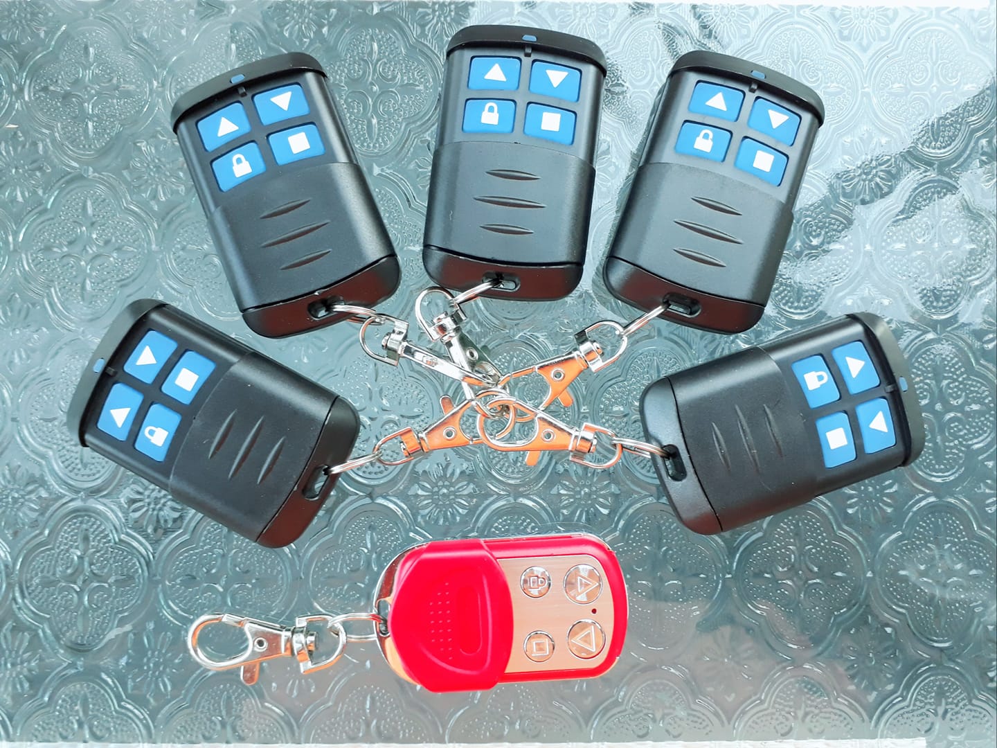 Chìa Khoá Cửa Cuốn