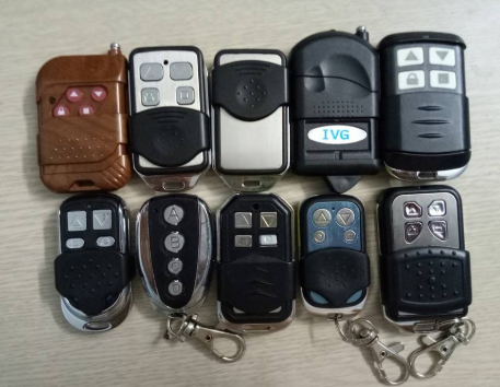 Chìa Khoá Cửa Cuốn