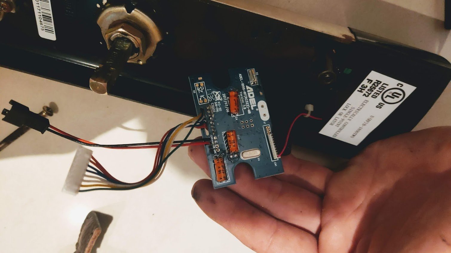 Khoá Nhà Thông Minh